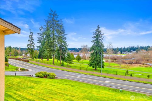 unit-c204-23305 Lakeview Dr, Mountlake Terrace, WA, 98043-2830 | Card Image
