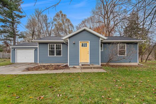 1416 Oakwood Street, Belding, MI, 48809 | Card Image