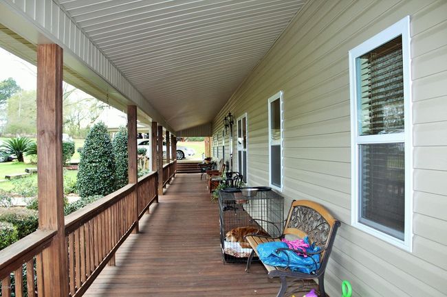 Porch | Image 30