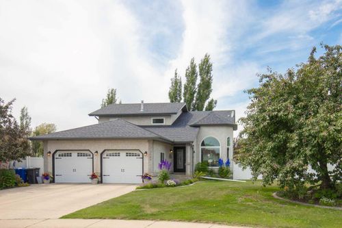 5933 45 45 Street Cres, Innisfail, AB, T4G1L4 | Card Image