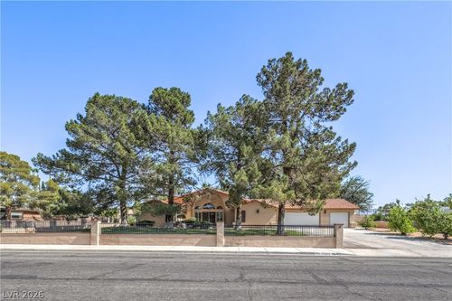 7460 Buckskin Ave, Las Vegas, NV, 89129-6232 | Card Image