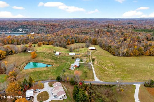 600 Pates Ford Rd, Walling, TN, 38587-5100 | Card Image