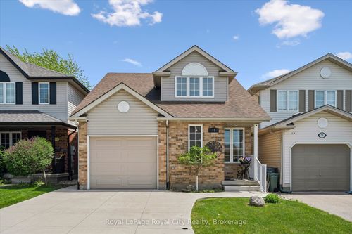 71 Doyle Dr, Guelph, ON, N1G5B9 | Card Image