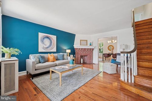 1031 S 52nd St, PHILADELPHIA, PA, 19143-4215 | Card Image