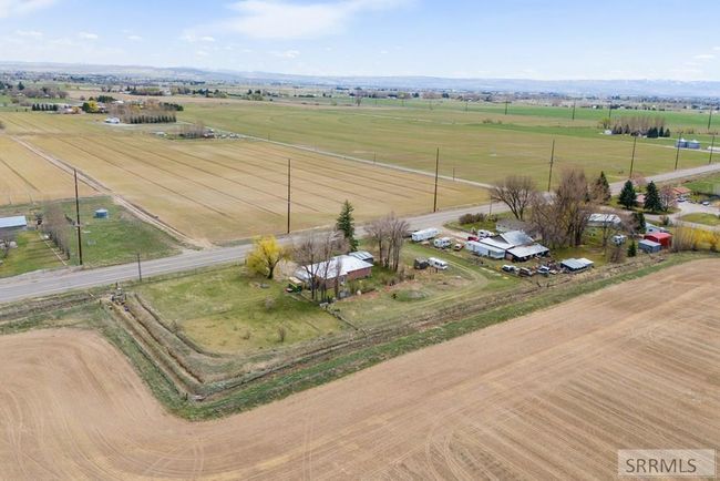 9891 N 5 Th E, House other with 4 bedrooms, 2 bathrooms and 2 parking in Idaho Falls ID | Image 20