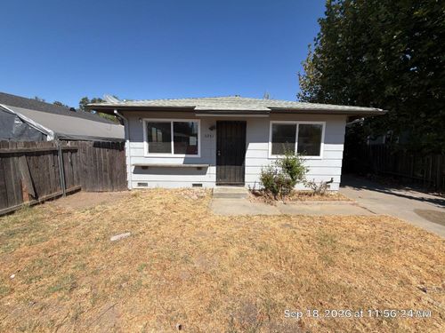 3241 24th Avenue, Sacramento, CA, 95820 | Card Image