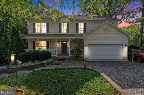 7459 Dogwood Ln, KING GEORGE, VA, 22485-7624 | Card Image