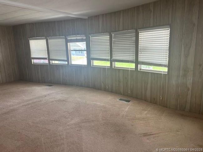 6118 N Joshua Ln, House other with 2 bedrooms, 2 bathrooms and 1 parking in Lantana FL | Image 4