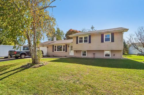 1825 Esch Rd, Twin Lakes, WI, 53181-9721 | Card Image