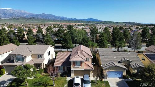 1064 Queen Annes Ln, Beaumont, CA, 92223 | Card Image