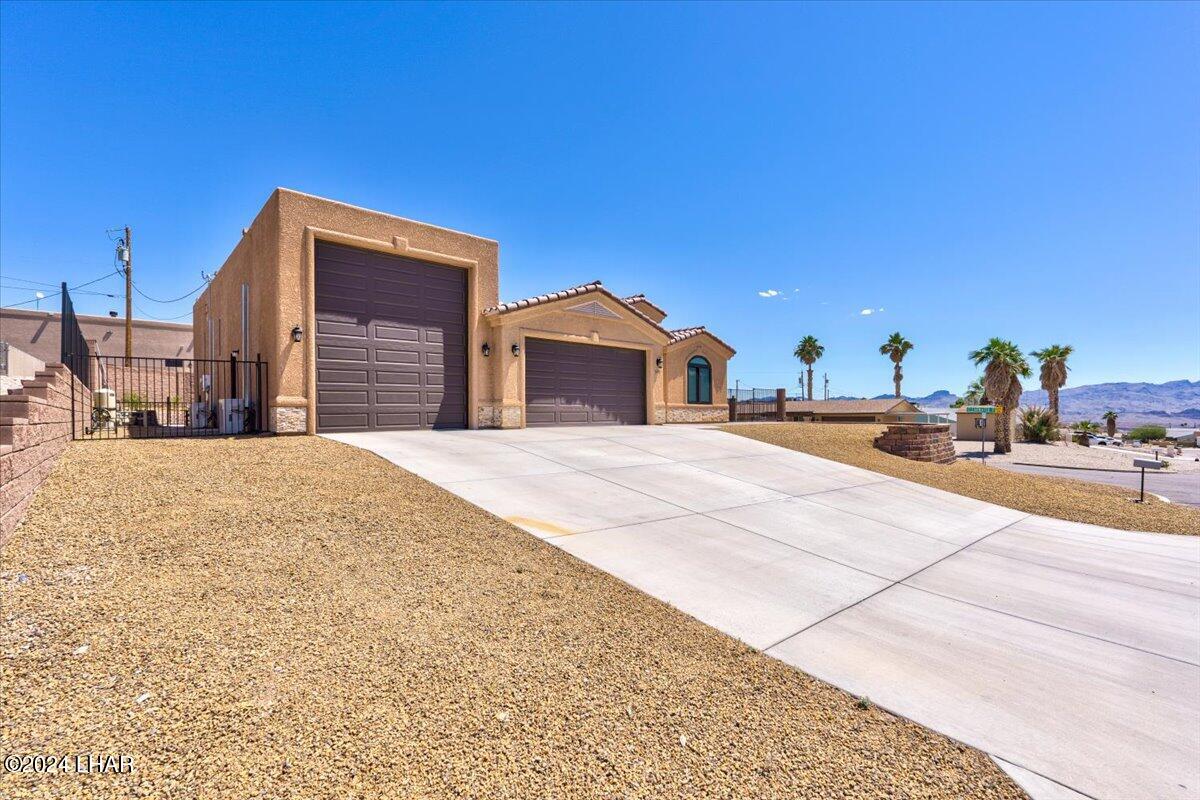 Clearwater Dr, Lake Havasu City, AZ 86406