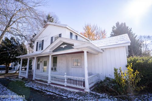 104 W High St, Florida, OH, 43545-9207 | Card Image