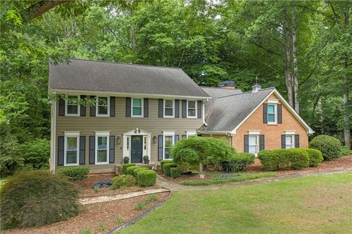 2556 Midvale Ln, Tucker, GA, 30084-3215 | Card Image