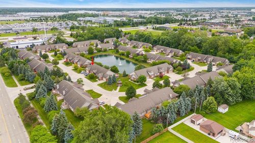 5477 Victory Cir, Sterling Heights, MI, 48310-3203 | Card Image
