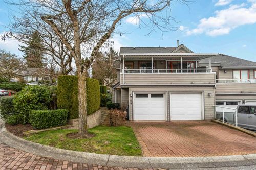 54-323 Governors Crt, New Westminster, BC, V3L5S6 | Card Image