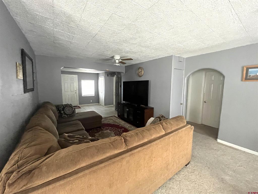 Commercial Sale in Cortez 3