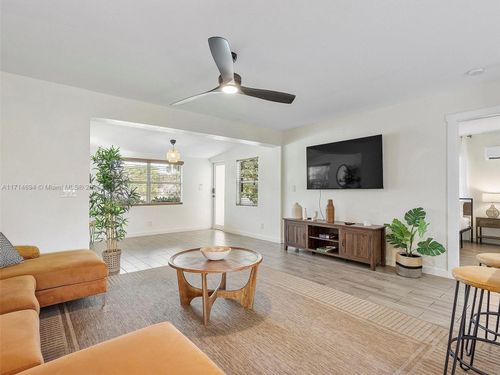 300 23rd St, Fort Lauderdale, FL, 33315-2513 | Card Image