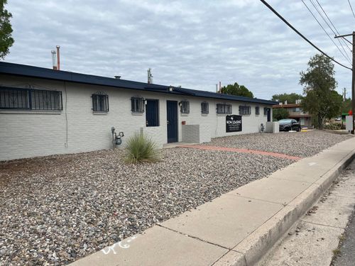 3438-3434-3438 Thaxton Ave Se, Albuquerque, NM, 87106-2484 | Card Image
