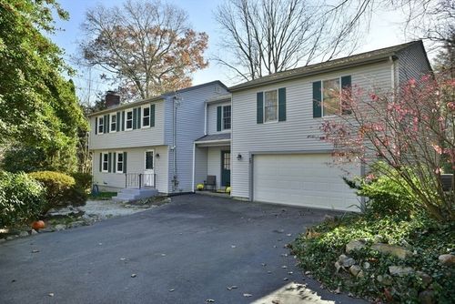 75 Neck Hill Road, Mendon, MA, 01756 | Card Image