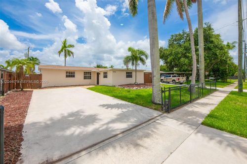 7770-7770 Nw 33rd St, Hollywood, FL, 33024-2223 | Card Image
