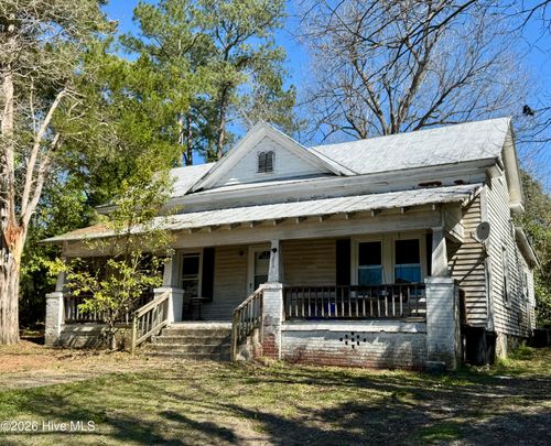 315 S Pine St, Spring Hope, NC, 27882-9551 | Card Image