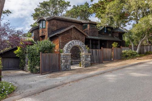 0 Forest 2 Nw Of 8th, Carmel, CA, 93921 | Card Image