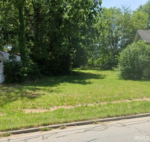 1728 Prairie Ave, South Bend, IN, 46613-1642 | Card Image