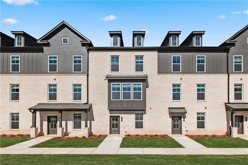 2808 Daybreak Ln, Newnan, GA, 30265-2814 | Card Image