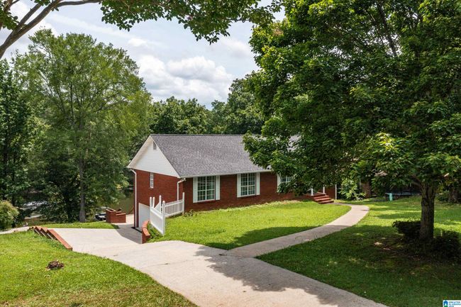 523 Seminole Trl, House other with 3 bedrooms, 3 bathrooms and null parking in PELL CITY AL | Image 17