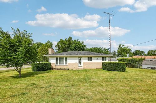 N1359 Moss Drive, BLOOMFIELD, WI, 53128 | Card Image