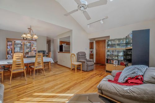 22907 148th Ave, Springfield Gardens, NY, 11413-4210 | Card Image