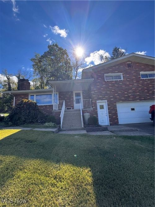 54084 Highview Row, Martins Ferry, OH, 43935-1175 | Card Image