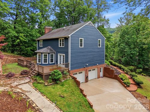 3132 Stoney Brook Dr, Lenoir, NC, 28645-9739 | Card Image