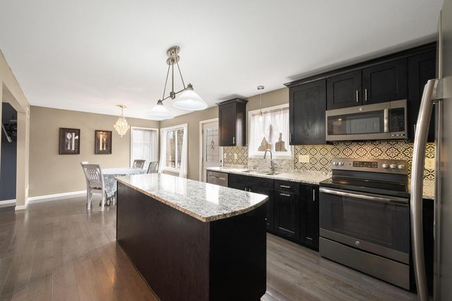 W3769 Parker Dr, House other with 3 bedrooms, 2 bathrooms and null parking in Lake Geneva WI | Image 11
