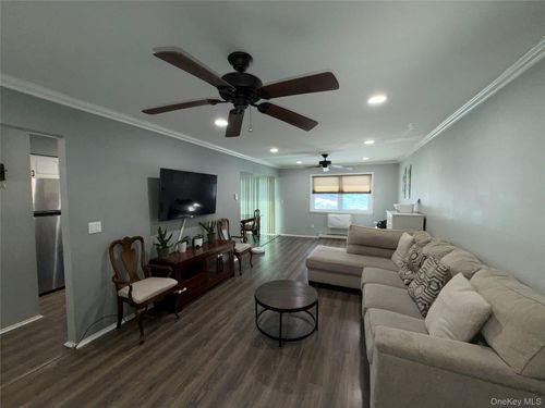 85-22 Crescent Dr, Thiells, NY, 10984-1653 | Card Image