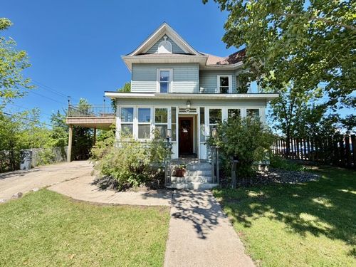 212 W Junius Ave, Fergus Falls, MN, 56537-2531 | Card Image