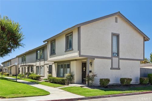 39-561 W Alton Ave, Santa Ana, CA, 92707-4059 | Card Image