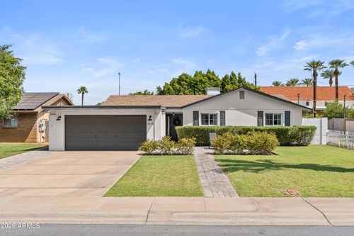4330 E Devonshire Ave, Phoenix, AZ, 85018-4222 | Card Image