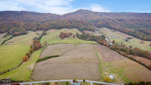 6795 Gap Creek Rd, Bulls Gap, TN, 37711-2463 | Card Image