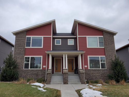 9335 Silicon Prairie Pkwy, Verona, WI, 53593-8439 | Card Image