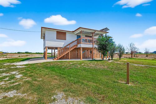 920 4th St, Port Bolivar, TX, 77650 | Card Image