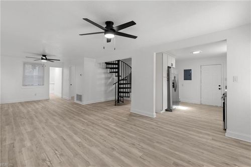 23 Linden Ave, Portsmouth, VA, 23704-1905 | Card Image