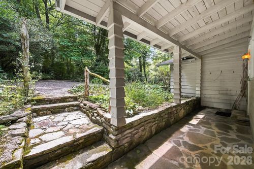 6354 Gingercake Rd, Newland, NC, 28657-7238 | Card Image