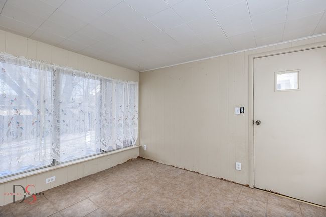 205 Pleasant Ave, House other with 3 bedrooms, 1 bathrooms and 2 parking in Ottawa IL | Image 12