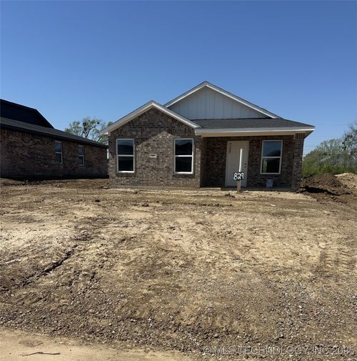 829 Elm St, Seminole, OK, 74868 | Card Image