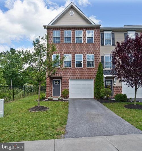 35 Savage Ct, FALLING WATERS, WV, 25419-1509 | Card Image