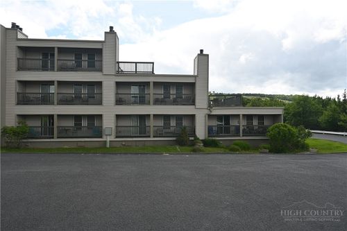 3124-301 Pinnacle Inn Rd, Beech Mountain, NC, 28604-7479 | Card Image