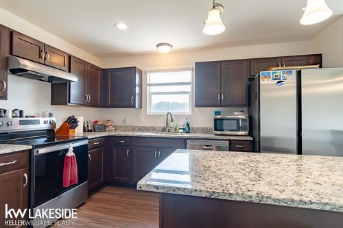 58259 Pembrooke Ave, New Haven, MI, 48048-3414 | Card Image
