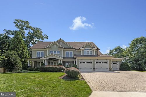 6031 Corland Ct, MCLEAN, VA, 22101-4205 | Card Image