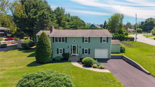 82 Hope Rd, Cranston, RI, 02921-2737 | Card Image